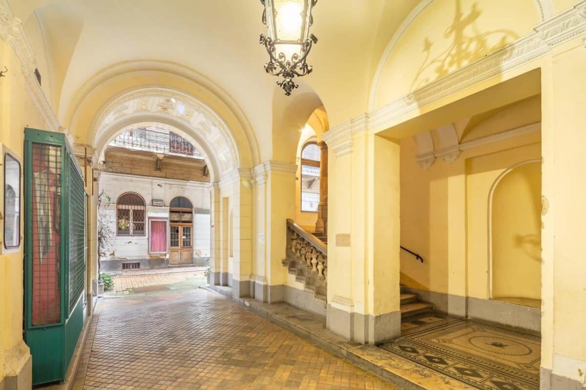 Splendid Perfectly Located Flat With Sauna Apartment Budapest Bagian luar foto