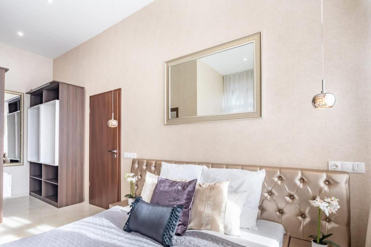 Splendid Perfectly Located Flat With Sauna Apartment Budapest Bagian luar foto